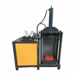 Demonteringsmaskin för skrotmotor